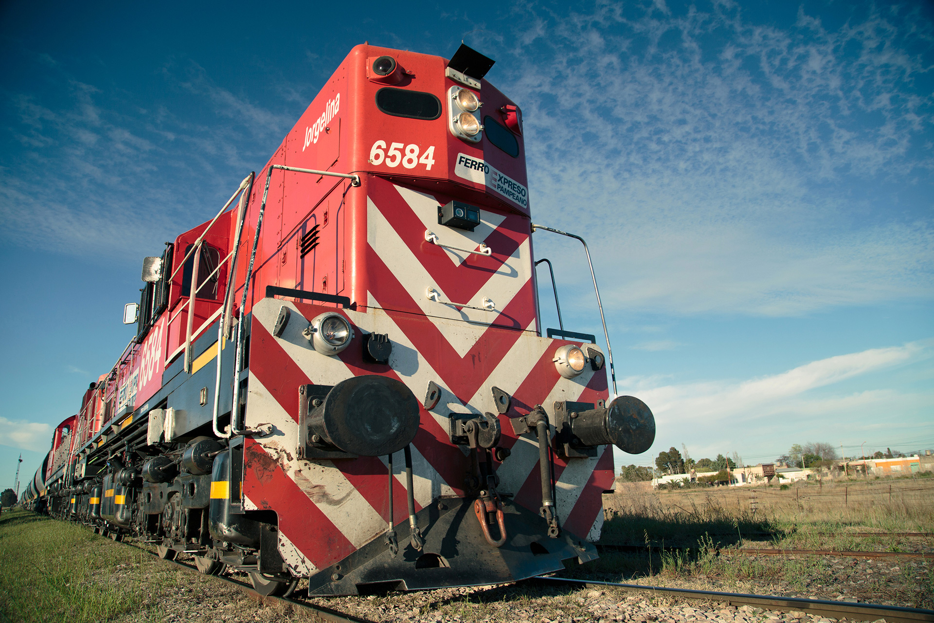 Imagen de locomotora roja de FEPSA